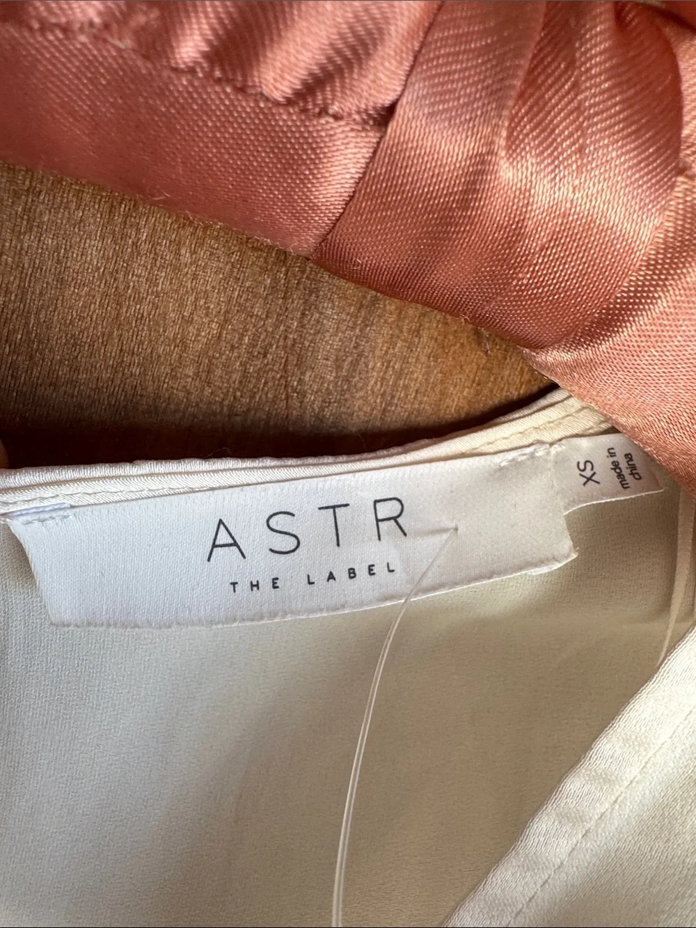Astr elegant cream